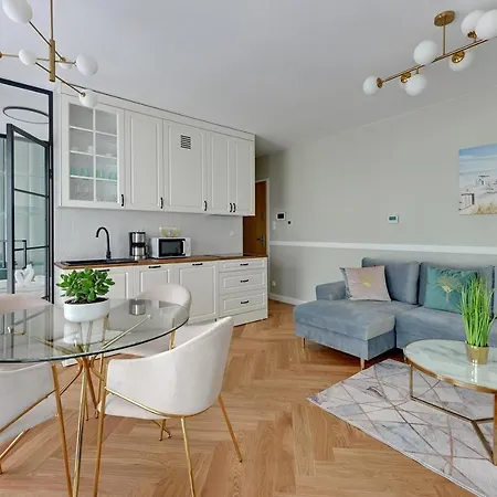 Wave - Yacht Park * Гдыня