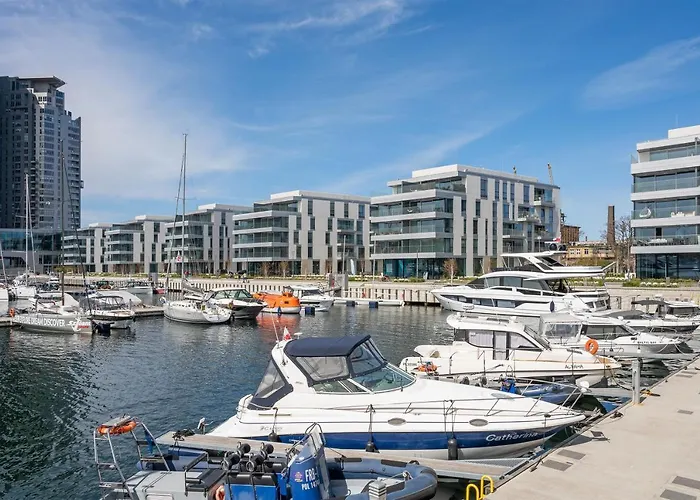 Wave - Yacht Park Apartamento *